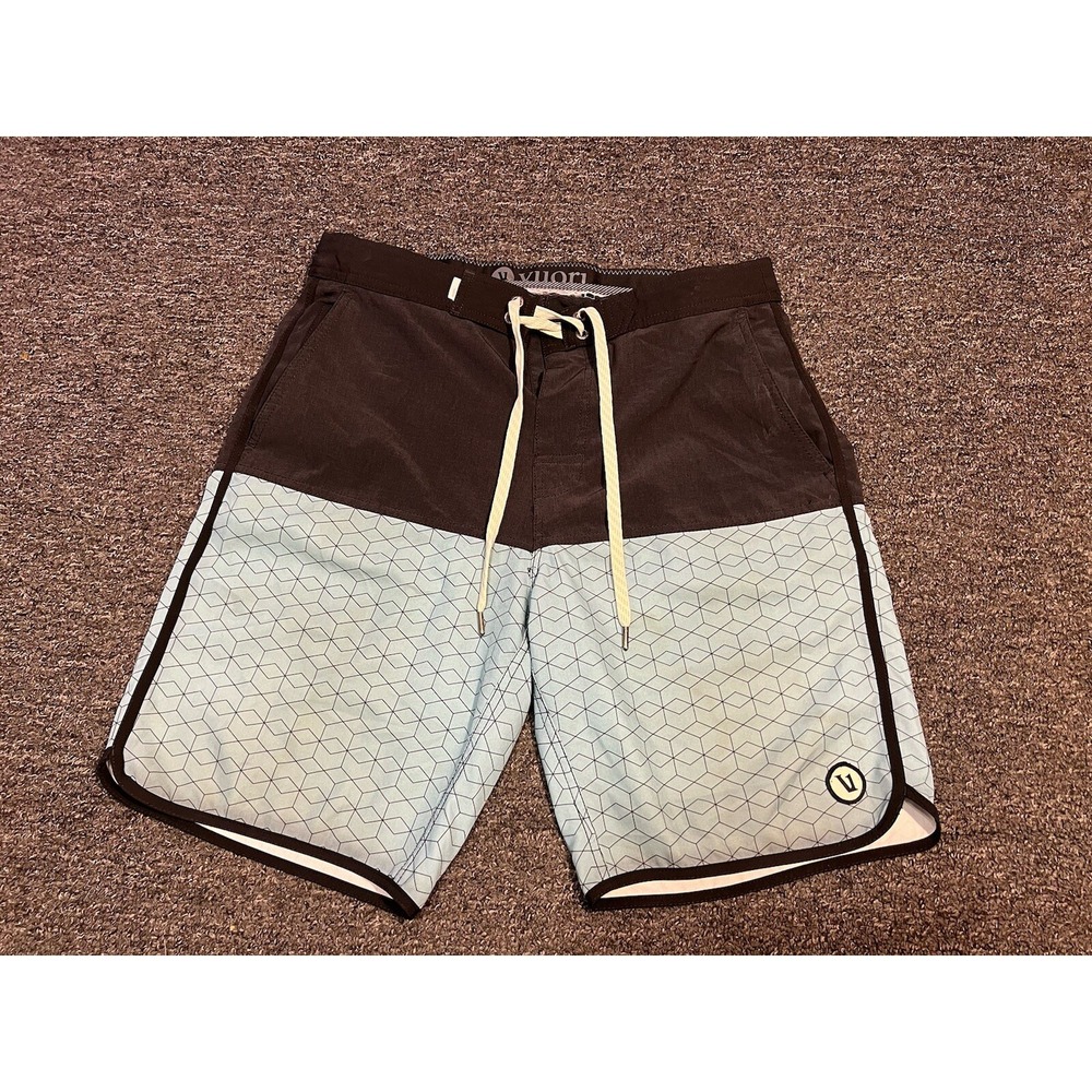 Vuori Cruise Boardshort Men' 30 Gray Blue Geometric 7" Inseam Performance Beach - Picture 1 of 4